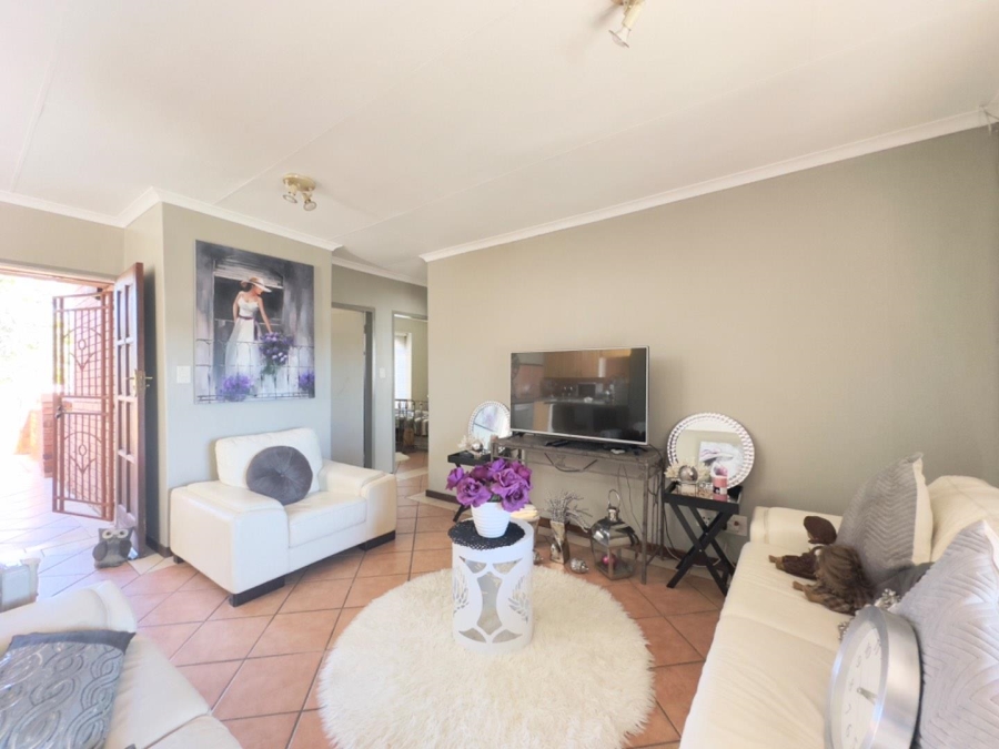 2 Bedroom Property for Sale in Mooikloof Ridge Gauteng