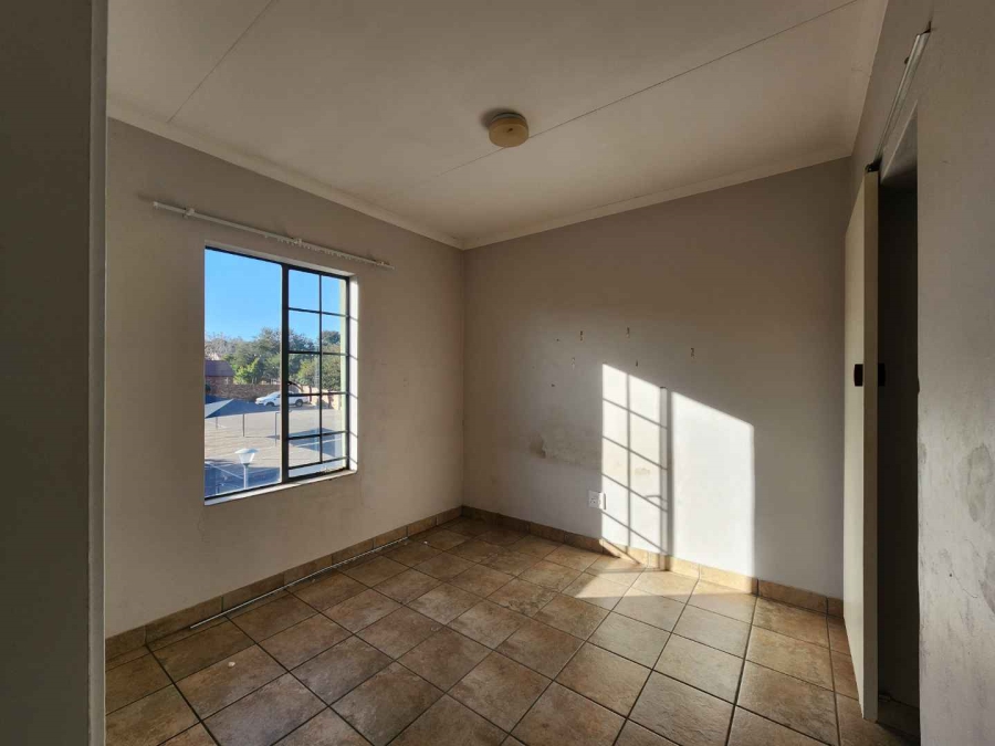 To Let 2 Bedroom Property for Rent in Rooihuiskraal North Gauteng