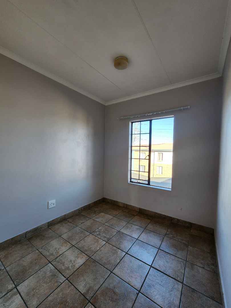 To Let 2 Bedroom Property for Rent in Rooihuiskraal North Gauteng