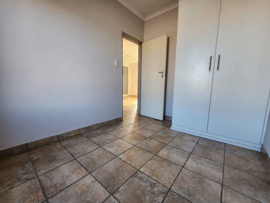 To Let 2 Bedroom Property for Rent in Rooihuiskraal North Gauteng