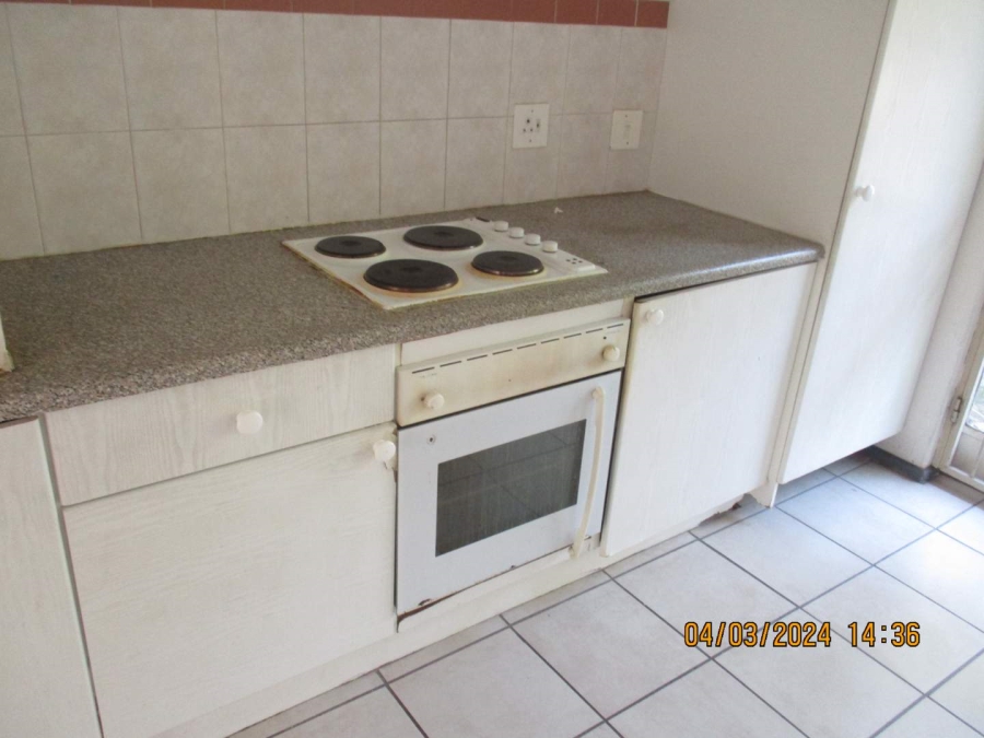 To Let 2 Bedroom Property for Rent in Gezina Gauteng