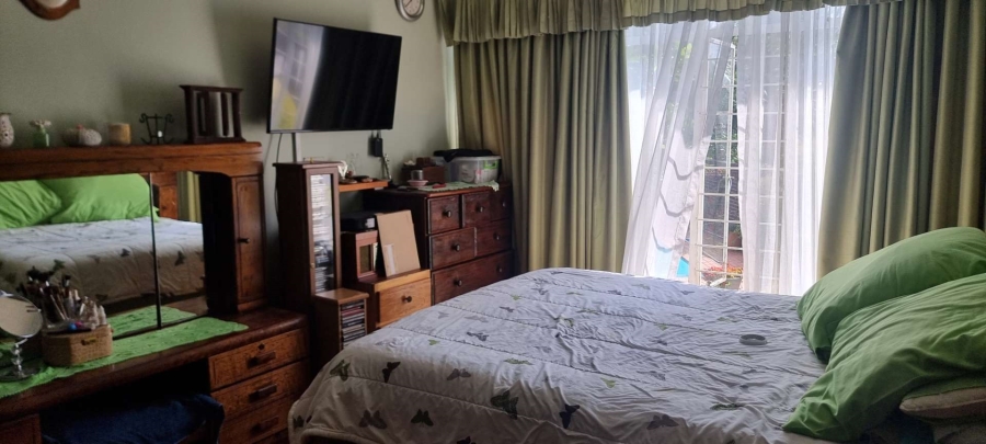 6 Bedroom Property for Sale in Robin Hills Gauteng