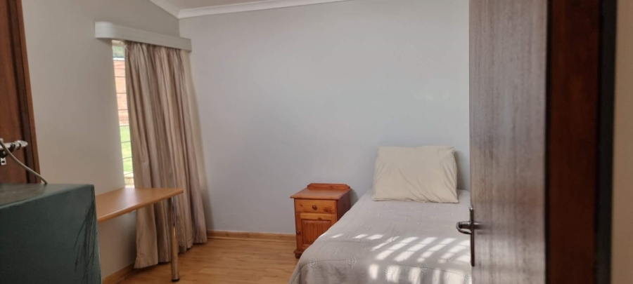 6 Bedroom Property for Sale in Robin Hills Gauteng