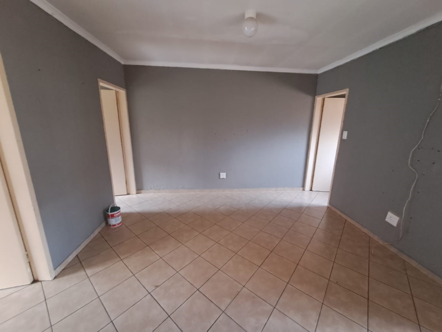 2 Bedroom Property for Sale in Olievenhoutbosch A H Gauteng