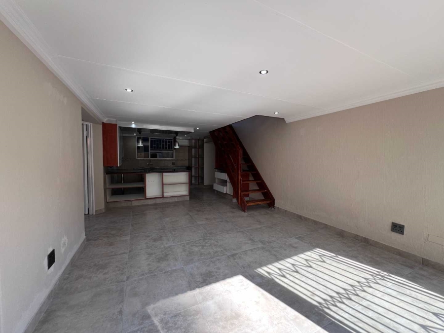 3 Bedroom Property for Sale in Sundowner Gauteng