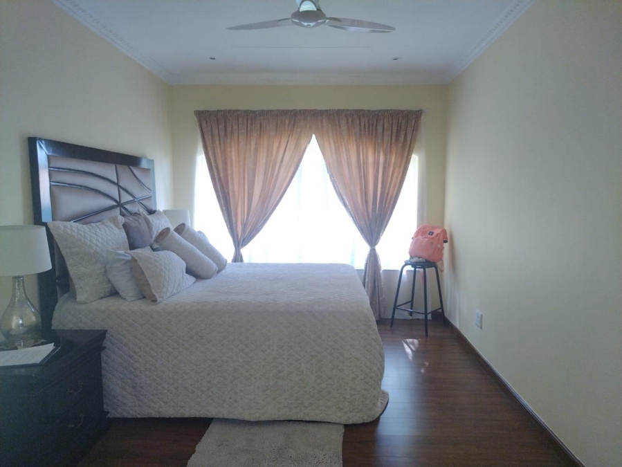 2 Bedroom Property for Sale in Buccleuch Gauteng