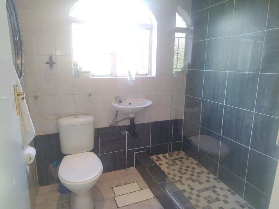 2 Bedroom Property for Sale in Buccleuch Gauteng