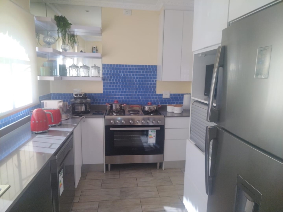 2 Bedroom Property for Sale in Buccleuch Gauteng