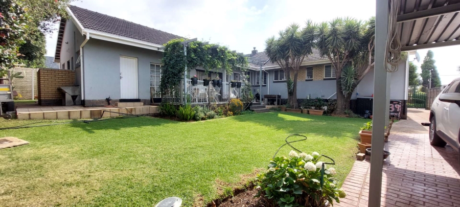 3 Bedroom Property for Sale in South Crest Gauteng