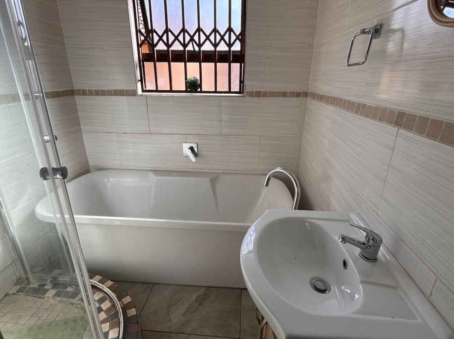 3 Bedroom Property for Sale in Soshanguve VV Gauteng