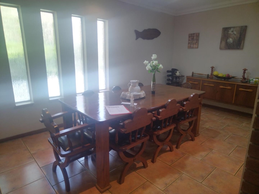 5 Bedroom Property for Sale in Van Riebeeck Park Gauteng