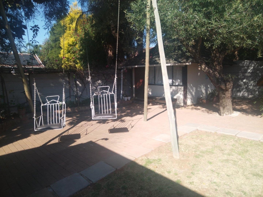 5 Bedroom Property for Sale in Van Riebeeck Park Gauteng