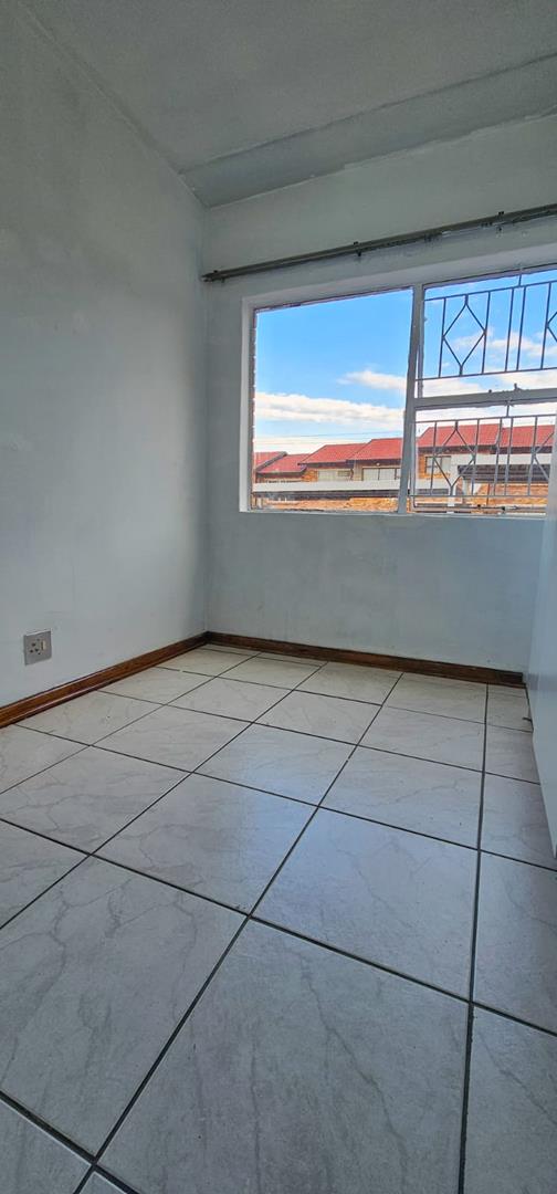 2 Bedroom Property for Sale in Buccleuch Gauteng