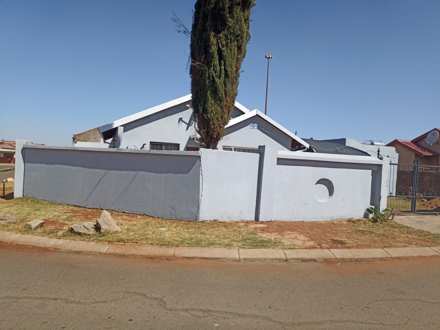 2 Bedroom Property for Sale in Vosloorus Ext 25 Gauteng