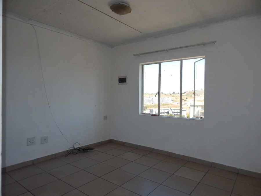 2 Bedroom Property for Sale in Fleurhof Gauteng