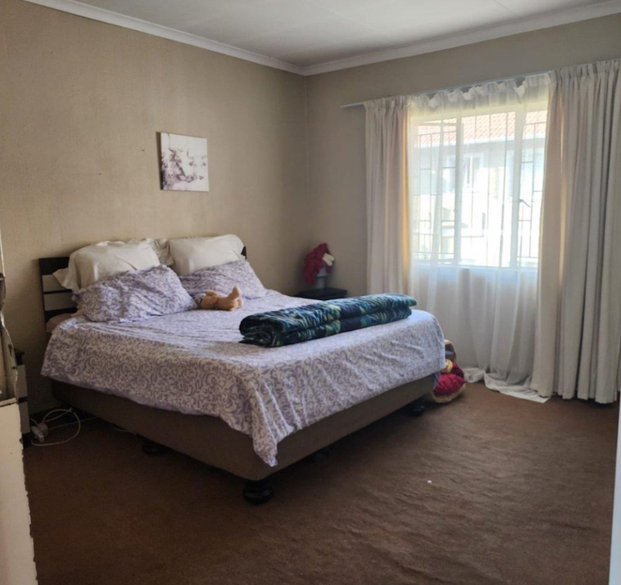 2 Bedroom Property for Sale in Comet Gauteng