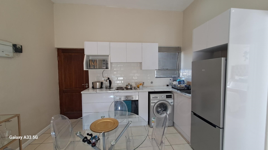 1 Bedroom Property for Sale in Buccleuch Gauteng