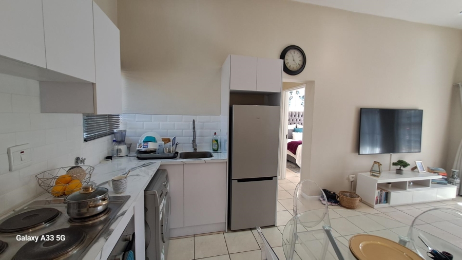 1 Bedroom Property for Sale in Buccleuch Gauteng