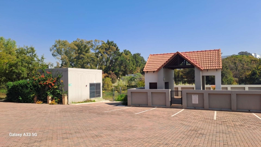 1 Bedroom Property for Sale in Buccleuch Gauteng