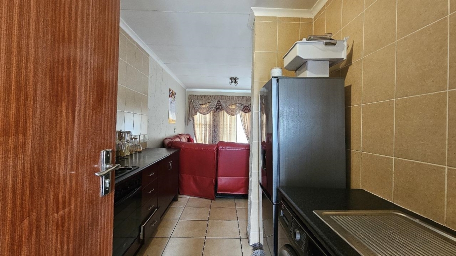 2 Bedroom Property for Sale in Ormonde View Gauteng