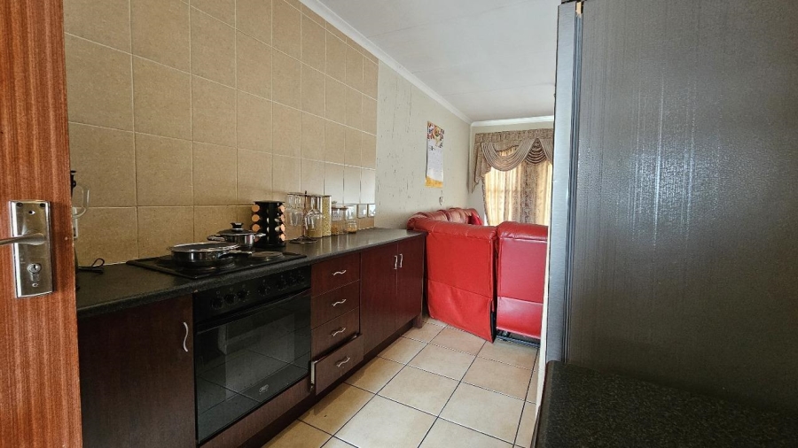 2 Bedroom Property for Sale in Ormonde View Gauteng