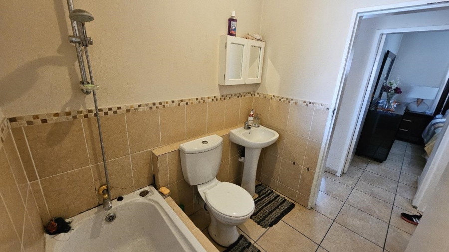 2 Bedroom Property for Sale in Ormonde View Gauteng