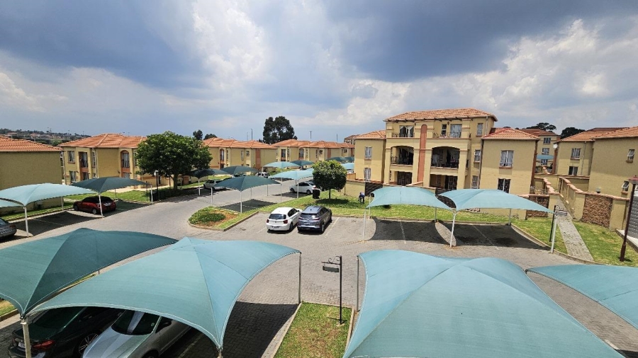 2 Bedroom Property for Sale in Ormonde View Gauteng