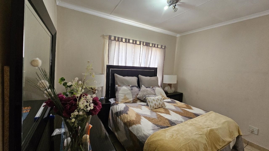 2 Bedroom Property for Sale in Ormonde View Gauteng