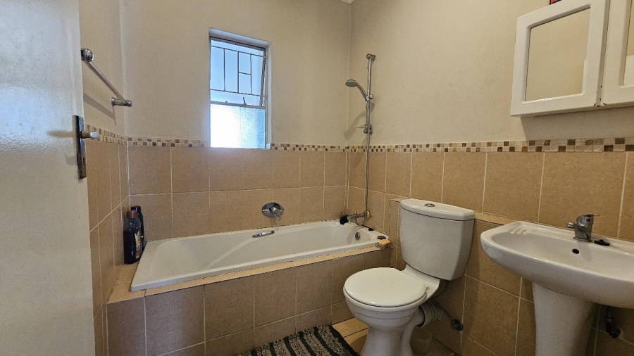 2 Bedroom Property for Sale in Ormonde View Gauteng