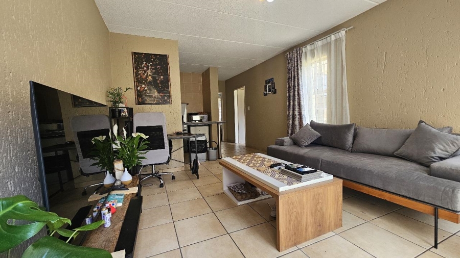 2 Bedroom Property for Sale in Ormonde Gauteng