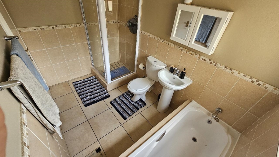 2 Bedroom Property for Sale in Ormonde Gauteng