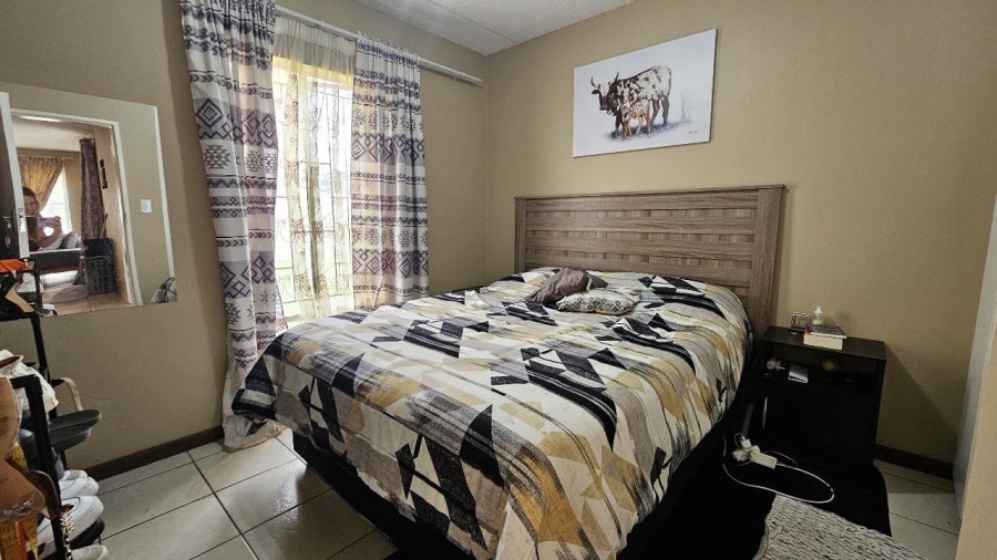 2 Bedroom Property for Sale in Ormonde Gauteng