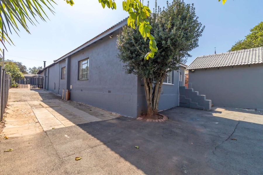 12 Bedroom Property for Sale in Krugersdorp North Gauteng