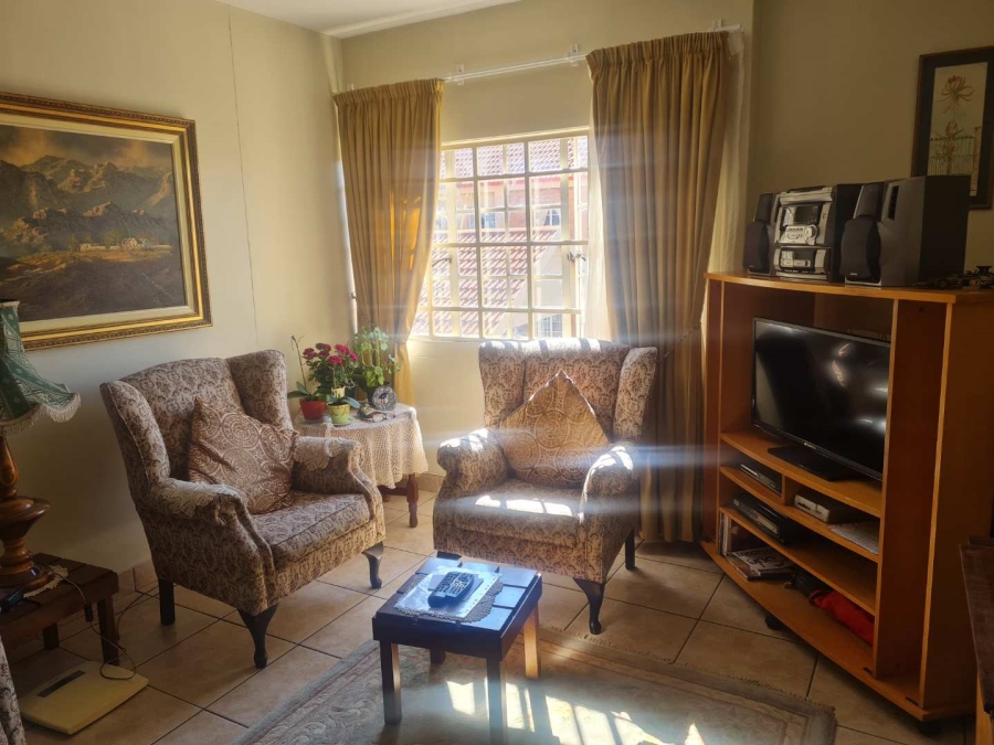 1 Bedroom Property for Sale in Zwartkop Gauteng