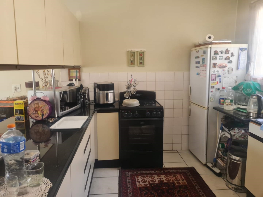 1 Bedroom Property for Sale in Zwartkop Gauteng