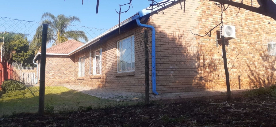 4 Bedroom Property for Sale in The Orchards Gauteng