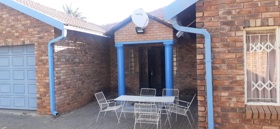 4 Bedroom Property for Sale in The Orchards Gauteng