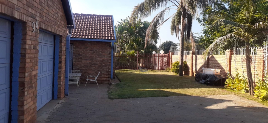 4 Bedroom Property for Sale in The Orchards Gauteng