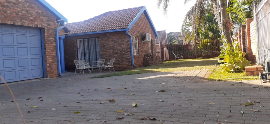 4 Bedroom Property for Sale in The Orchards Gauteng