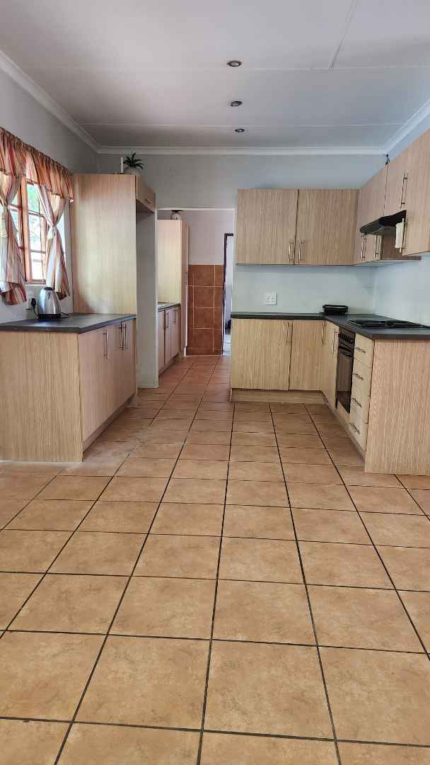 To Let 3 Bedroom Property for Rent in Theresa Park Gauteng