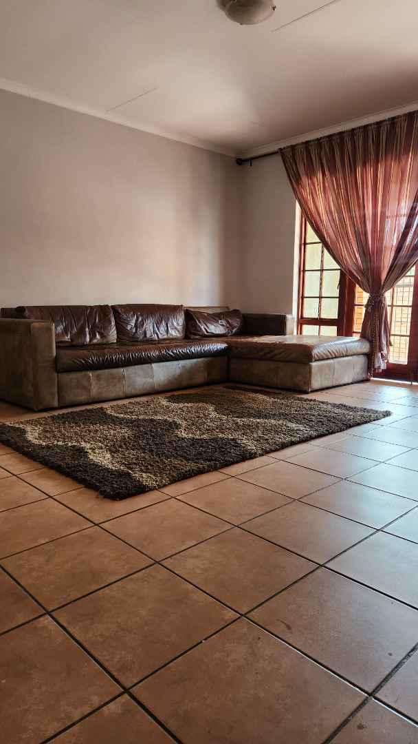 To Let 3 Bedroom Property for Rent in Theresa Park Gauteng