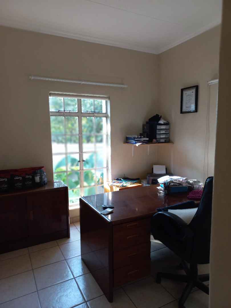 3 Bedroom Property for Sale in Zwartkop Gauteng