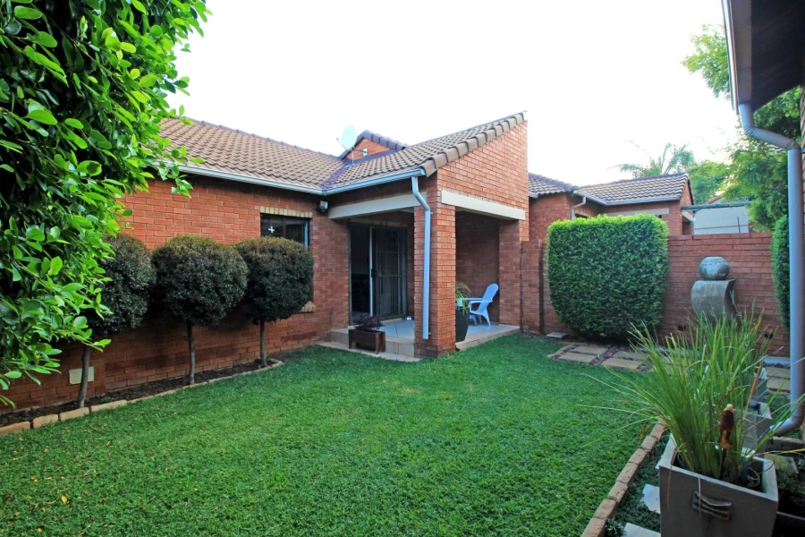 2 Bedroom Property for Sale in Moreleta Park Gauteng