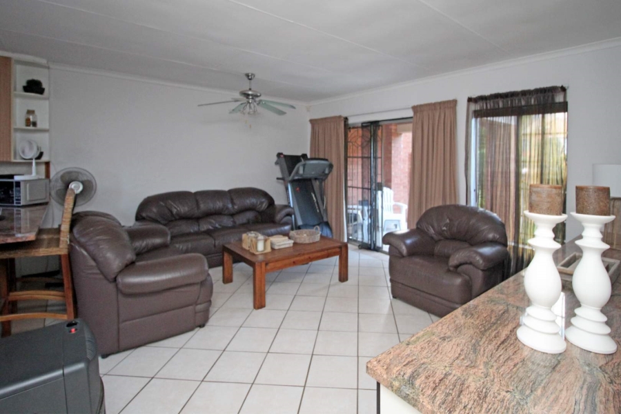 2 Bedroom Property for Sale in Moreleta Park Gauteng