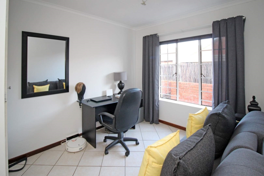 2 Bedroom Property for Sale in Moreleta Park Gauteng