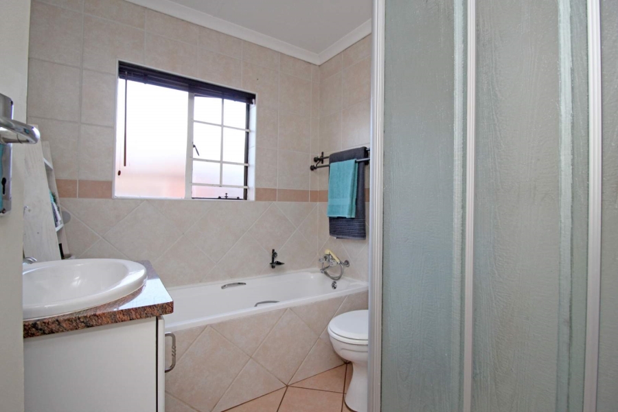 2 Bedroom Property for Sale in Moreleta Park Gauteng