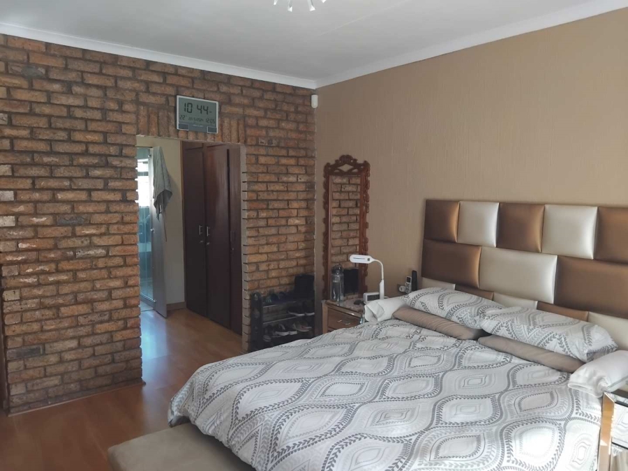 4 Bedroom Property for Sale in Winchester Hills Gauteng