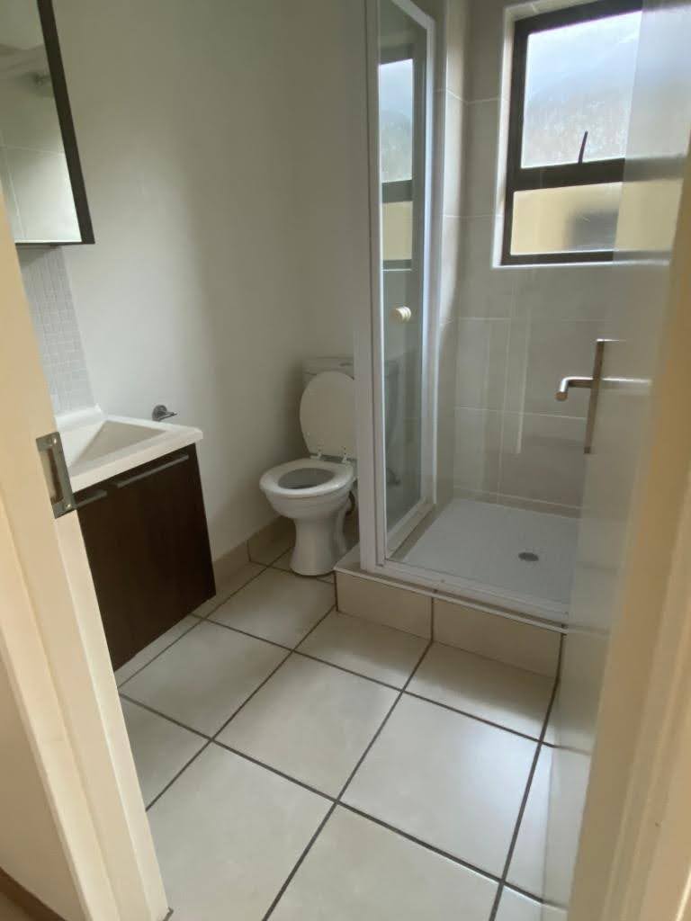 To Let 2 Bedroom Property for Rent in Maroeladal Gauteng