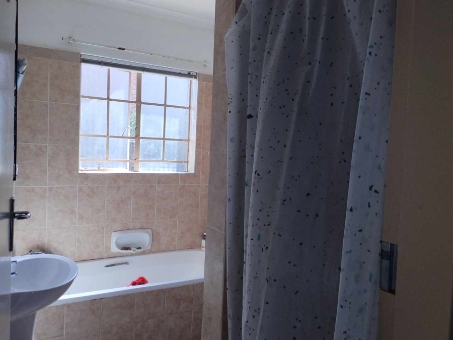 2 Bedroom Property for Sale in Hercules Gauteng