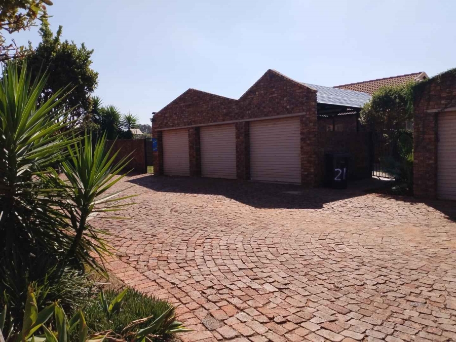 2 Bedroom Property for Sale in Hercules Gauteng